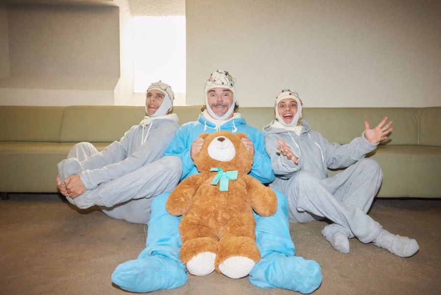 Ca7riel y Paco Amoros con Jack Black