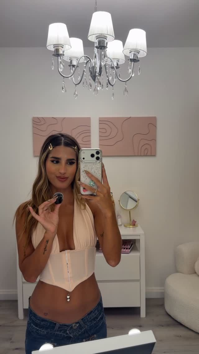 El camarín de Juli Poggio