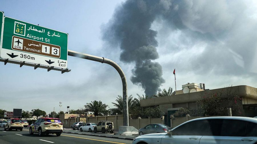Ataque de un dron al Aeropuerto de Dubai 16032026