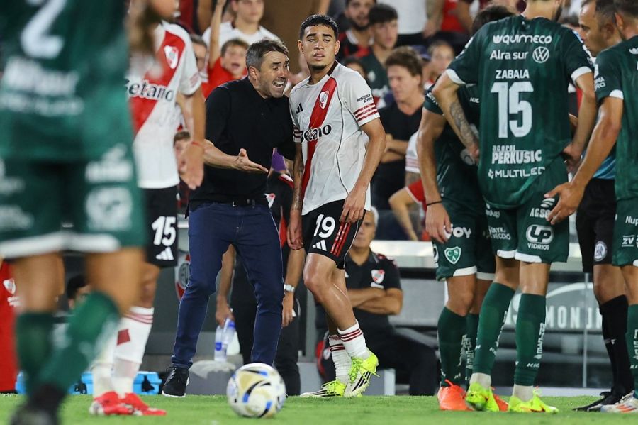 Eduardo Coudet dirigendo a River Plate