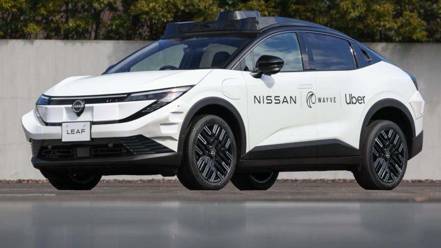 Uber, Nissan y Wayve lanzarán robotaxis autónomos para 2026