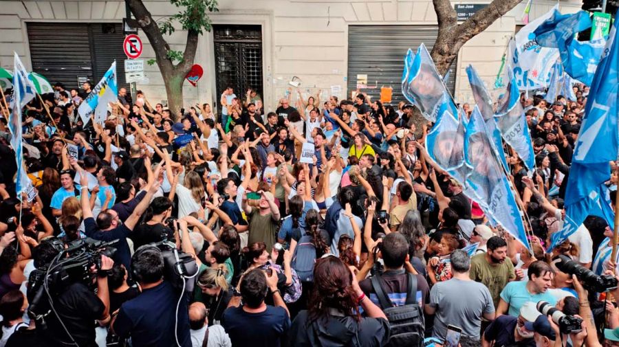 Cristina Fernández de Kirchner rumbo a Comodoro Py 17032026