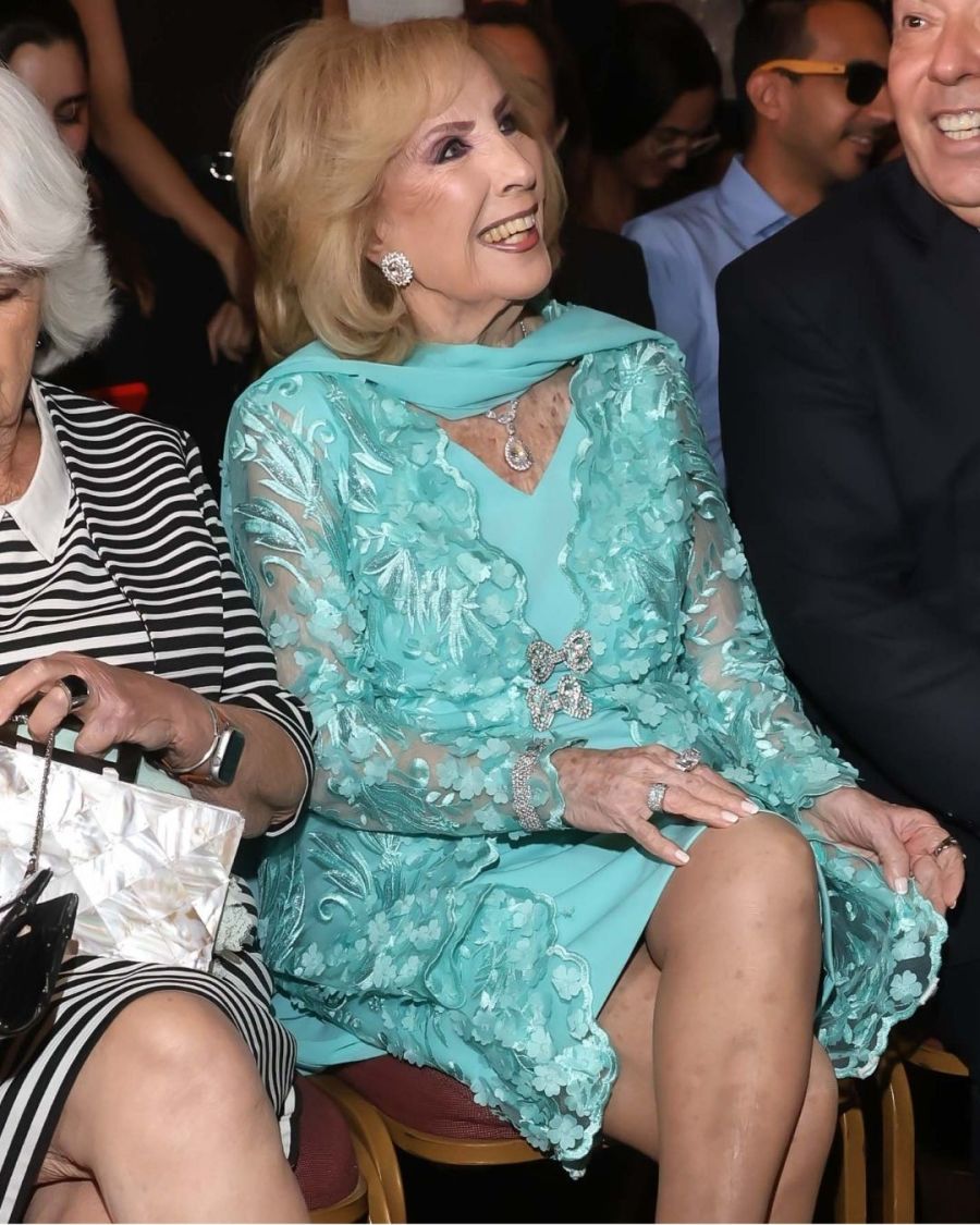 De Mirtha Legrand a Nequi Galotti y Evelyn Scheidl, todos los looks de una noche de diseño y glamour