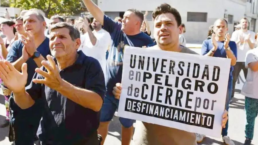 Desfinanciamiento universitario