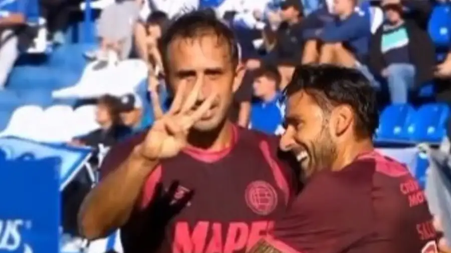 'Cali' Izquierdoz, siempre una garantía en el fondo de Lanús.