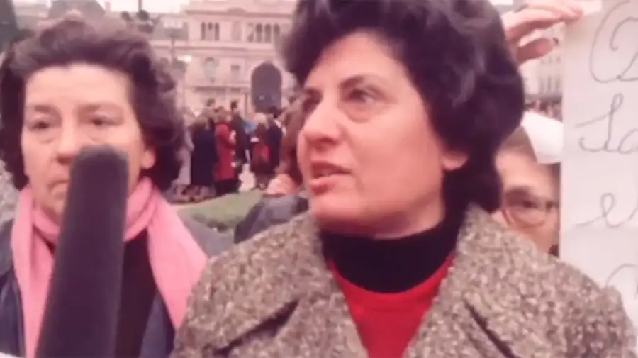 Entrevista a Madres y Abuelas en Plaza de Mayo 1º de junio de 1978