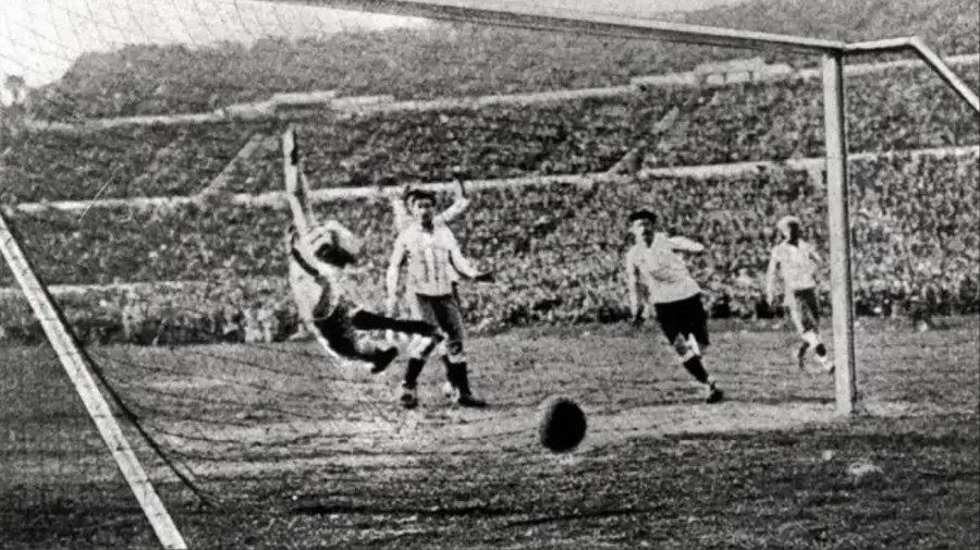 El misterio del balón dividido: la final de 1930 entre Argentina y Uruguay