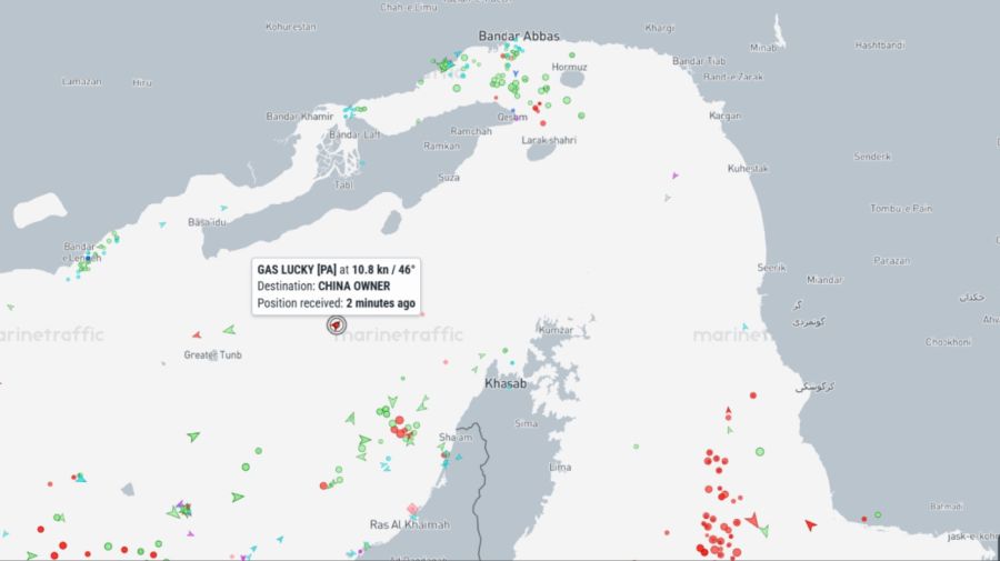El dramático mapa que revela qué barcos se atreven a cruzar Ormuz 20260323