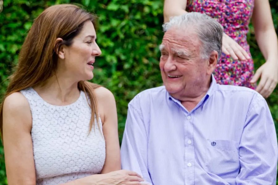 Andrea Frigerio, Enrique Mitchelstein