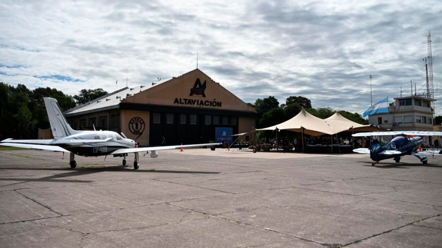 Hangar en Fadea de Altaviación