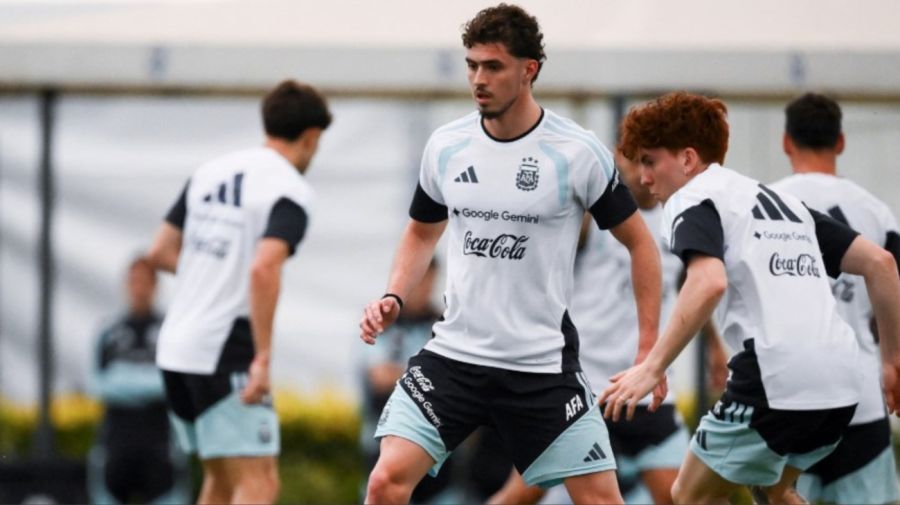 Joaquín Panichelli en el entrenamiento de la Selección Argentina