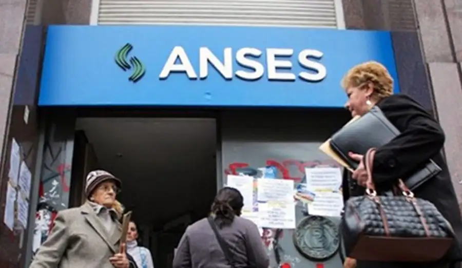 El Gobierno confirmó el pago de un bono de 70 mil para los jubilados.