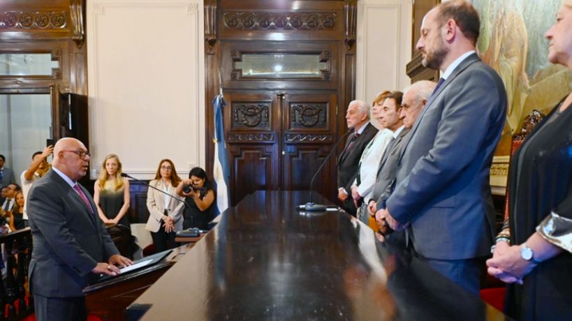 Jura de Lescano ante los vocales del TSJ