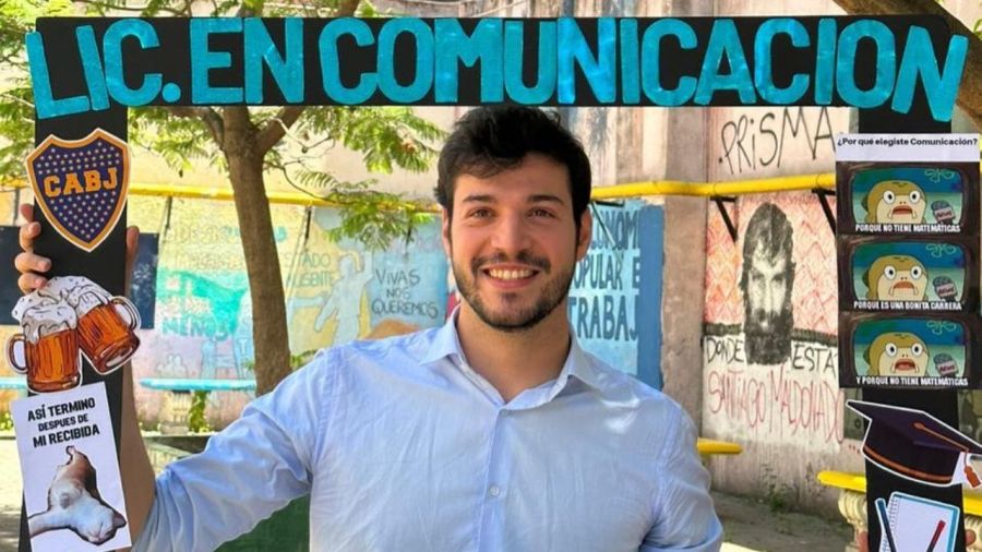 Agustín, el hijo de Débora Pérez Volpin