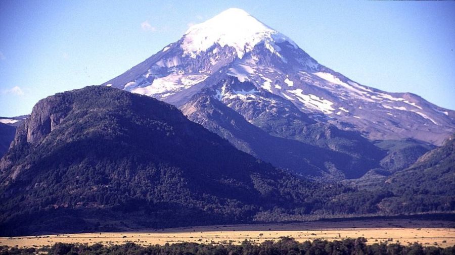 Volcán Lanín, en Parque Nacional Lanín 08042026