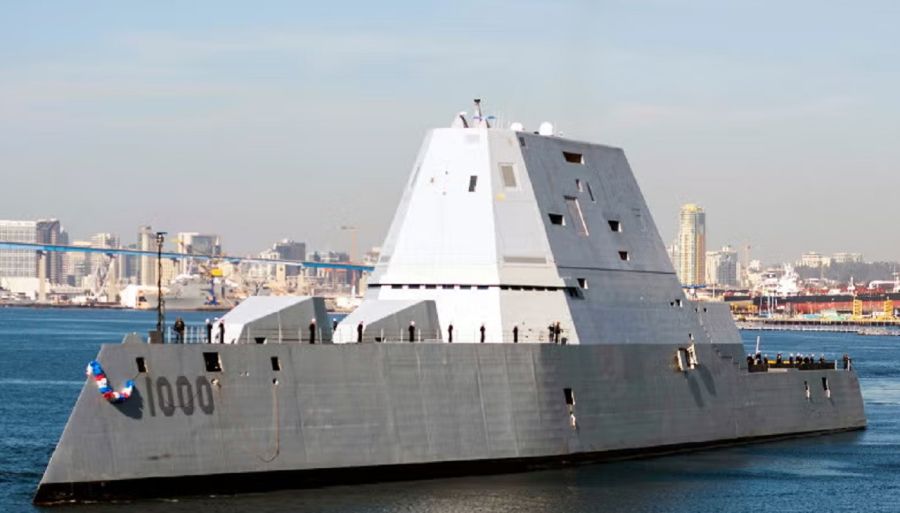 0904_ buque USS Zumwalt