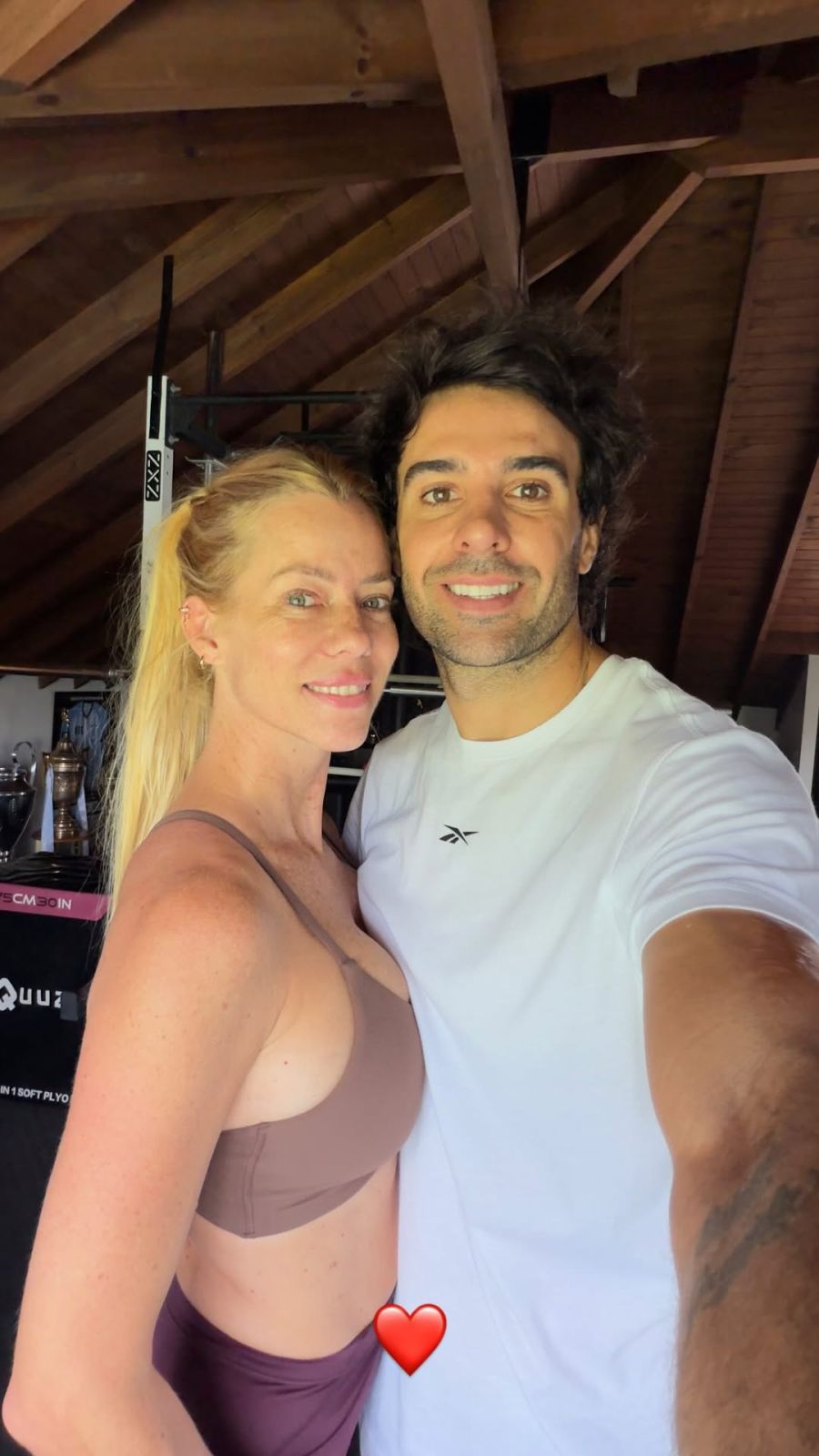 Manu Urcera y Nicole Neumann