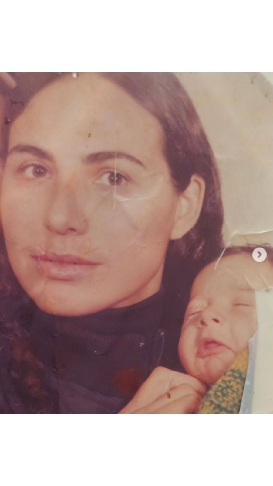 Natalia Lobo y su hijo Inti