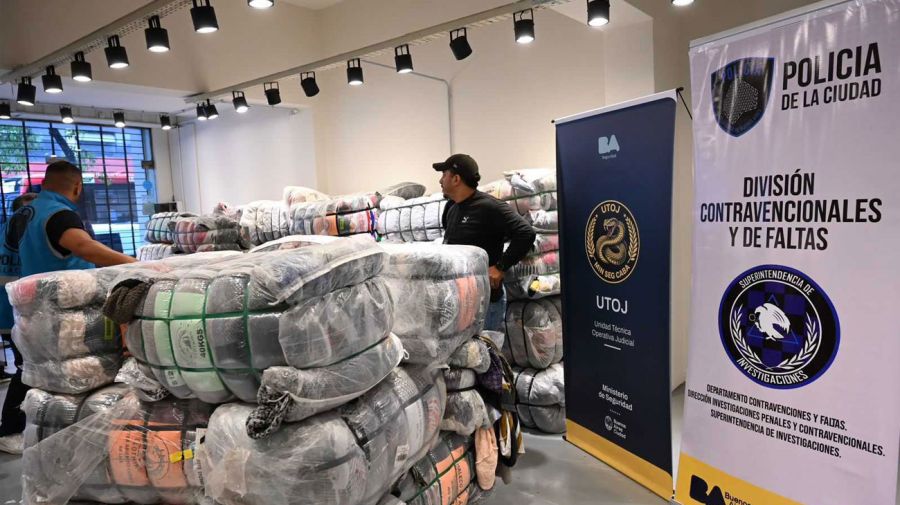 Allanamientos de la Policía de la Ciudad en Belgrano por contrabando de ropa