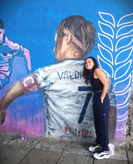 Pauli Valdiviezo mural General Paz Juniors futbol femenino