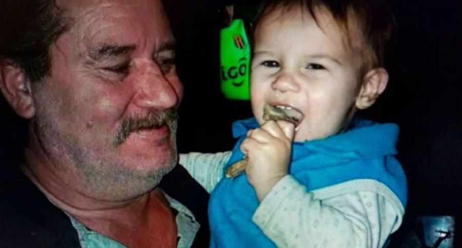 Ramón Dupuy, con Lucio, cuando era un bebé.