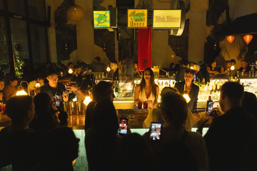 La especial noche como bartender de Momi Giardina / Créditos: Prensa CoChinChina