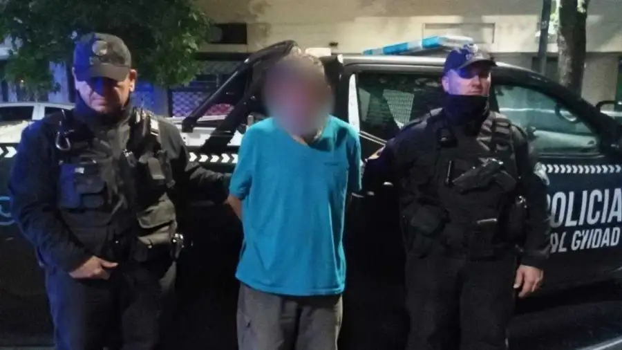 Robo, persecución y choque en Villa Urquiza 20260414