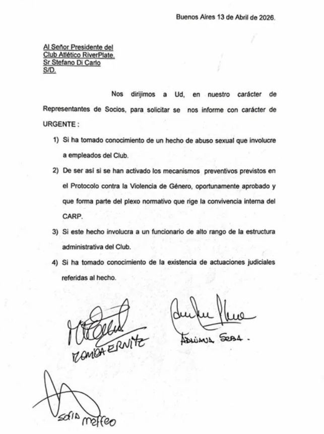 Copia de la denuncia presentada contra el jefe de seguridad de River Plate, Gustavo Acero