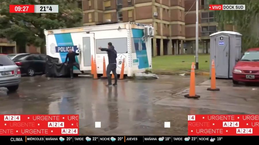 Diego Lewen persiguiendo al ladrón