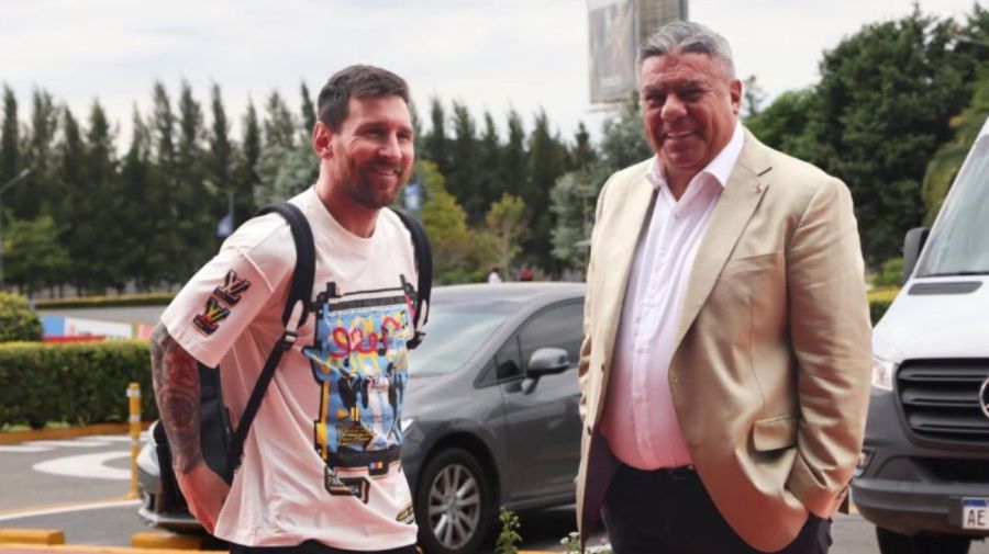 Lionel Messi y Chiqui Tapia
