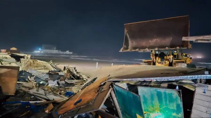 Topadoras arrasaron con la Feria de la Bristol 16042026