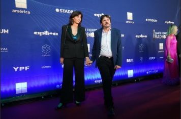 Felipe Pigna y Claudina