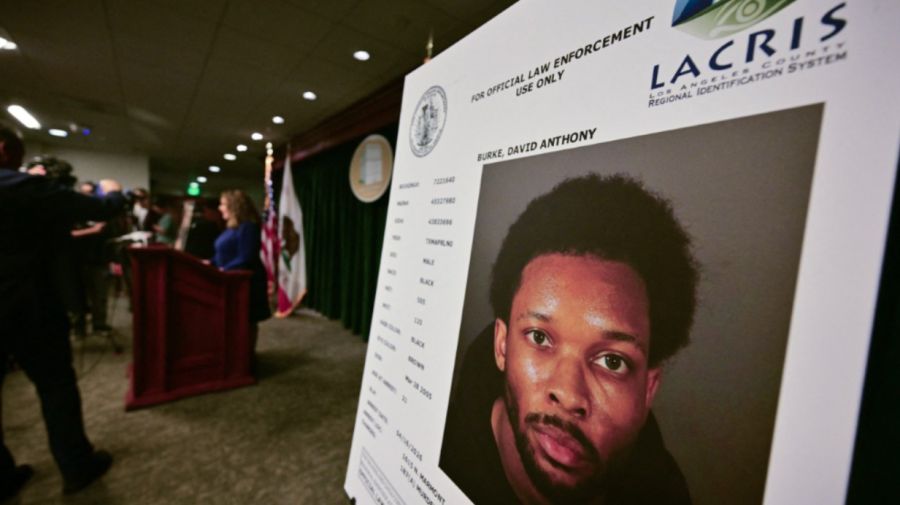 D4vd acusado de asesinato