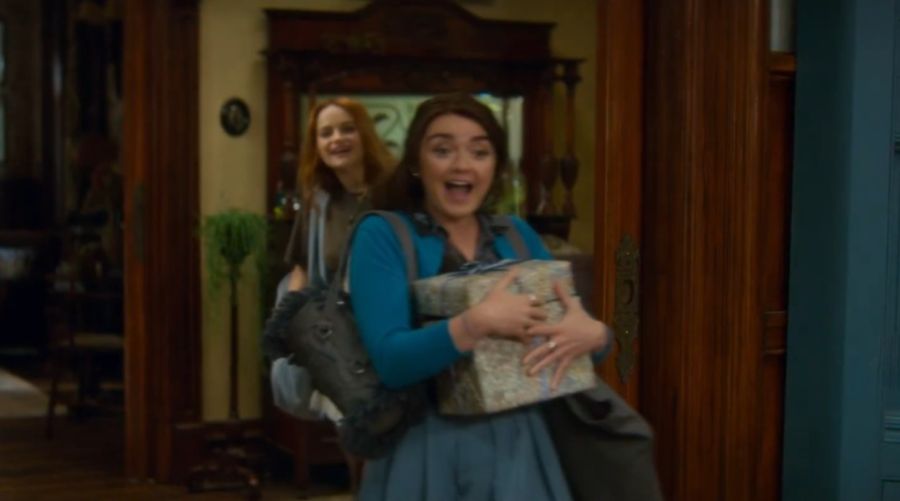 Joey King y Maisie Williams