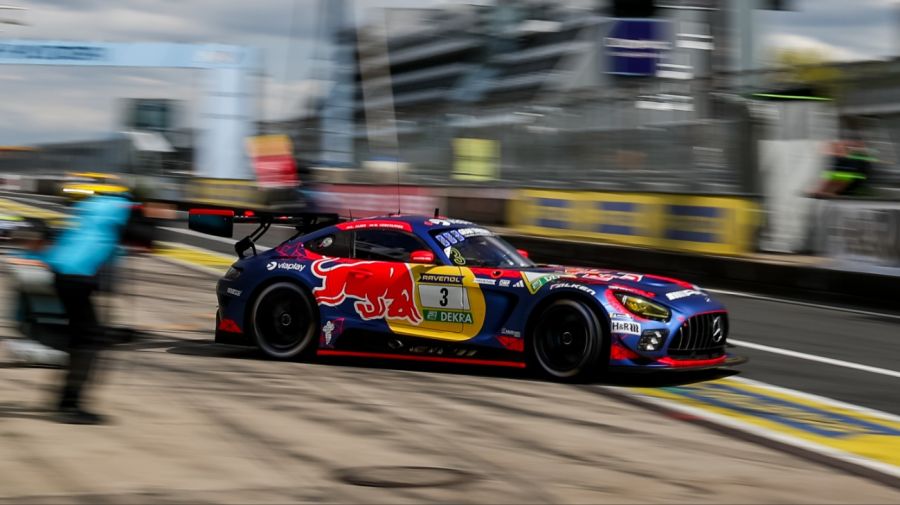 Max Verstappen en la NLS