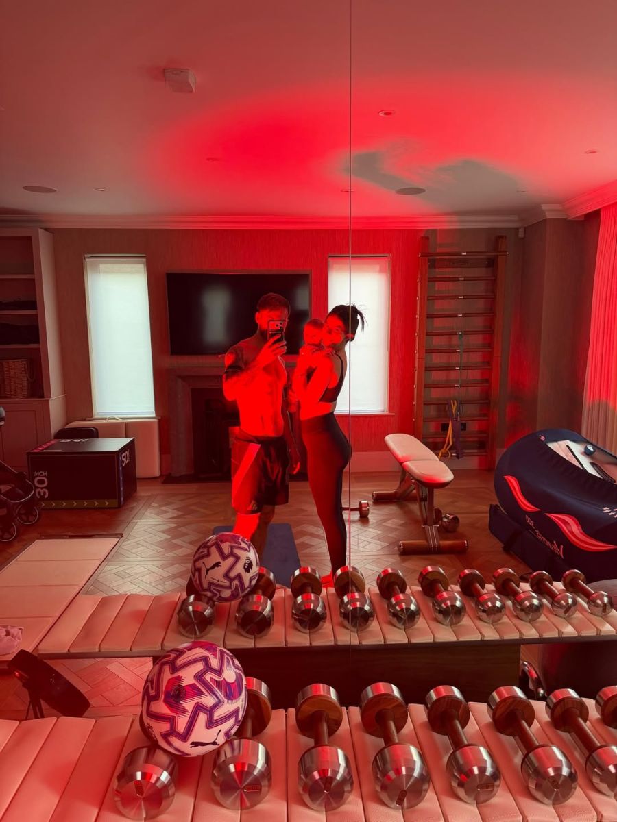 Ailén Cova, Alaia Mac Allister