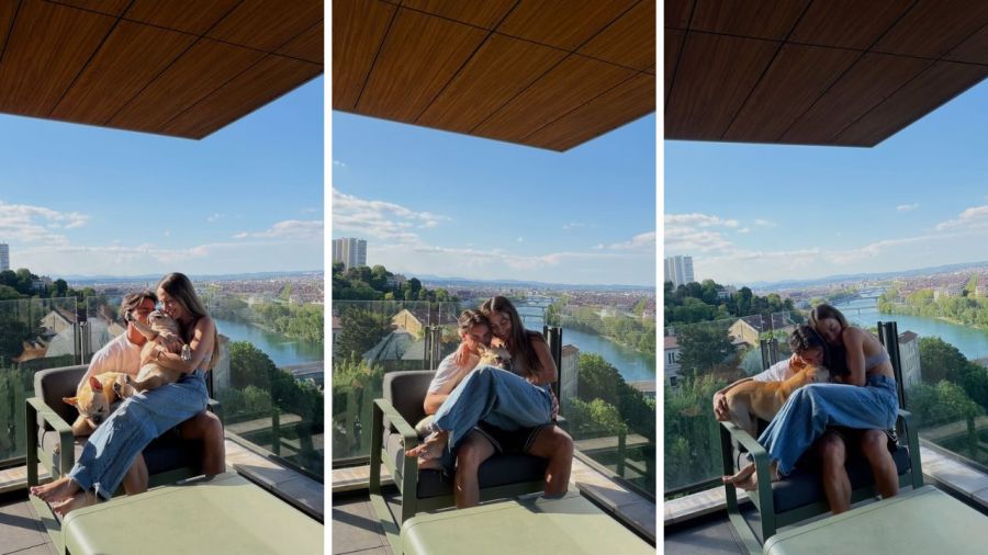 Caro Calvagni y Nicolás Tagliafico, junto a sus perros 