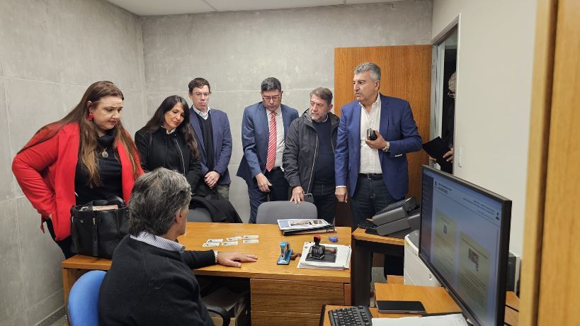 Denuncian falta de obras en escuelas