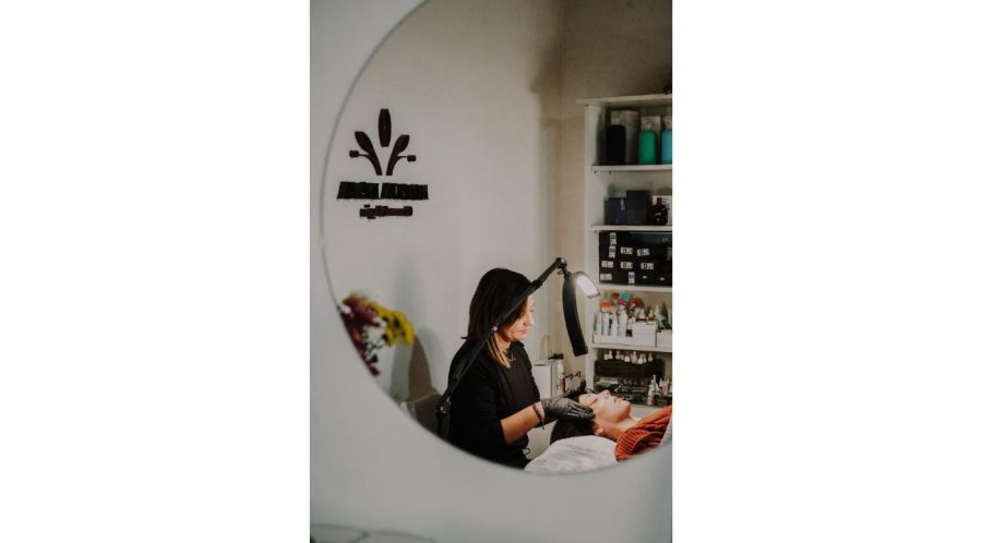 “Me enfoco en lograr resultados visibles, sin agredir la piel”