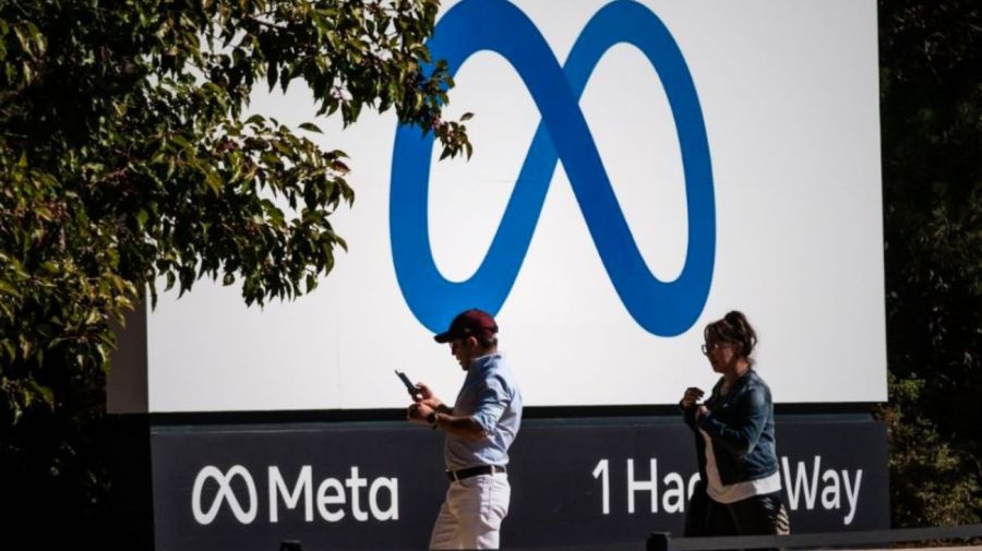 Meta entrenará a una IA con datos de sus empleados