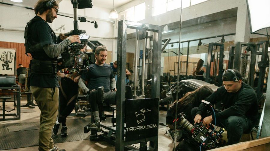 Benjamín Vicuña y Violeta Urtizberea en El resto bien