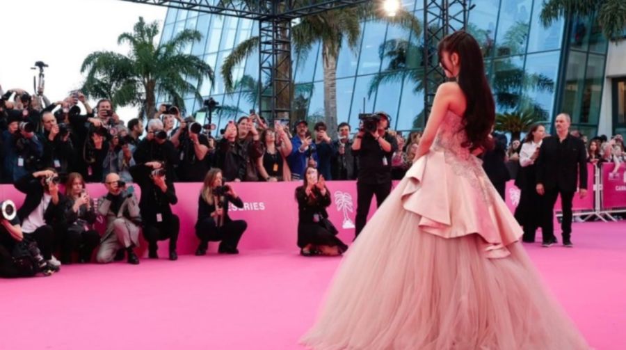 Jisoo en el Festival Internacional de Series de Cannes 
