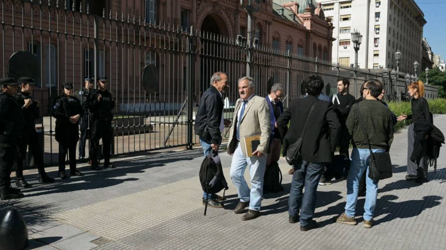 Protesta frente a la Casa Rosada