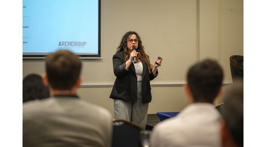 ¿Cómo cambió la competencia en la internacionalización de empresas de servicios B2B?