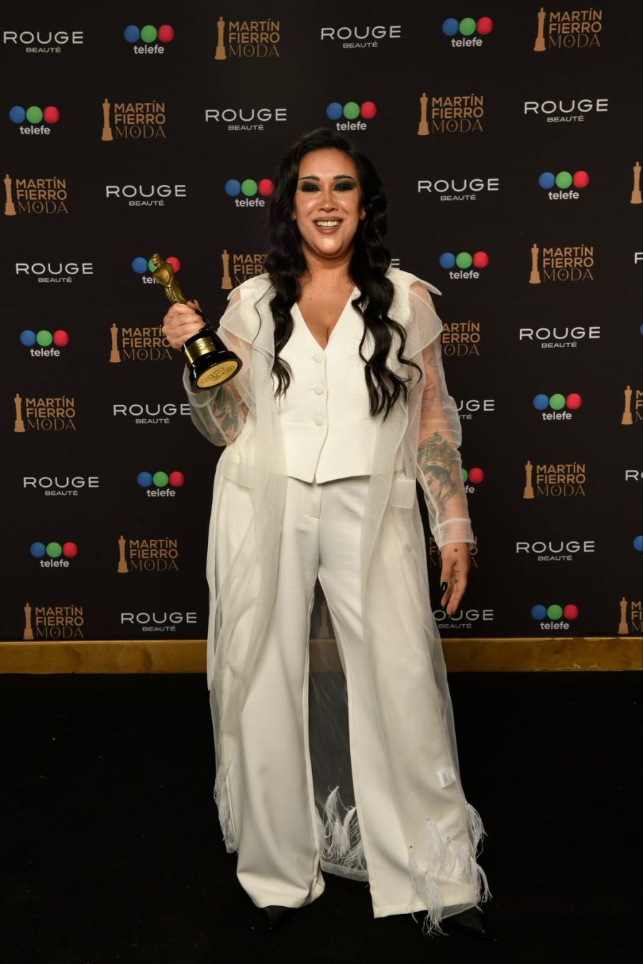 Los looks total white de los Martín Fierro de la Moda / Créditos: Telefe y APTRA