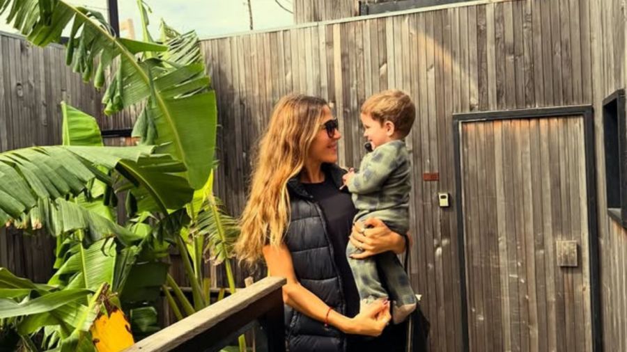 Jimena Barón con su hijo Arturo