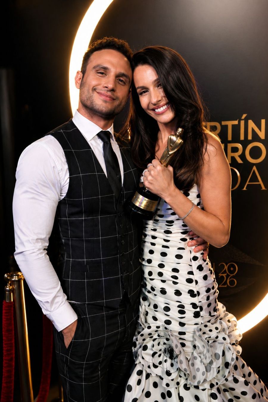 Leo Sale junto a Pampita