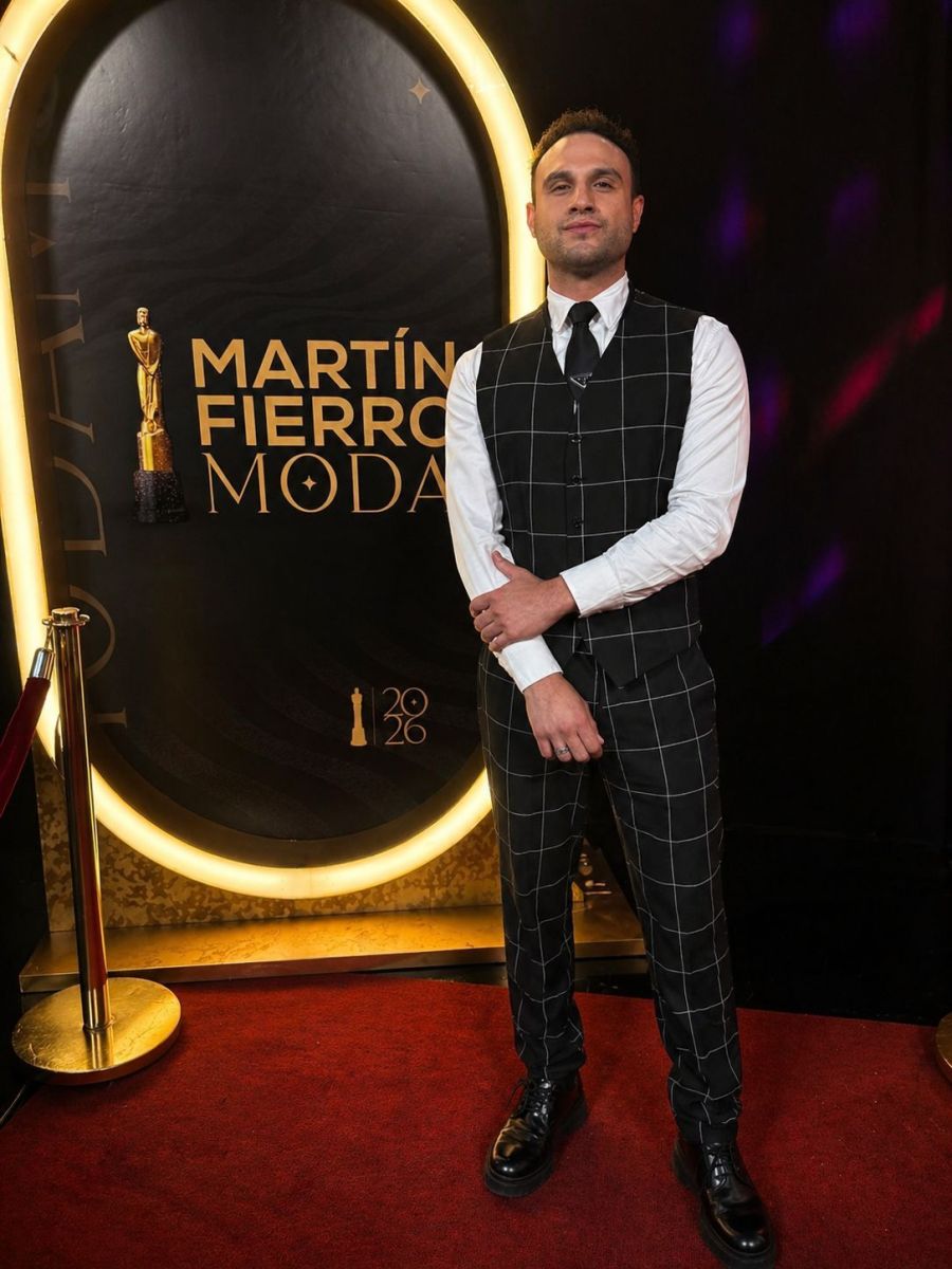 Leo Sale junto a Pampita