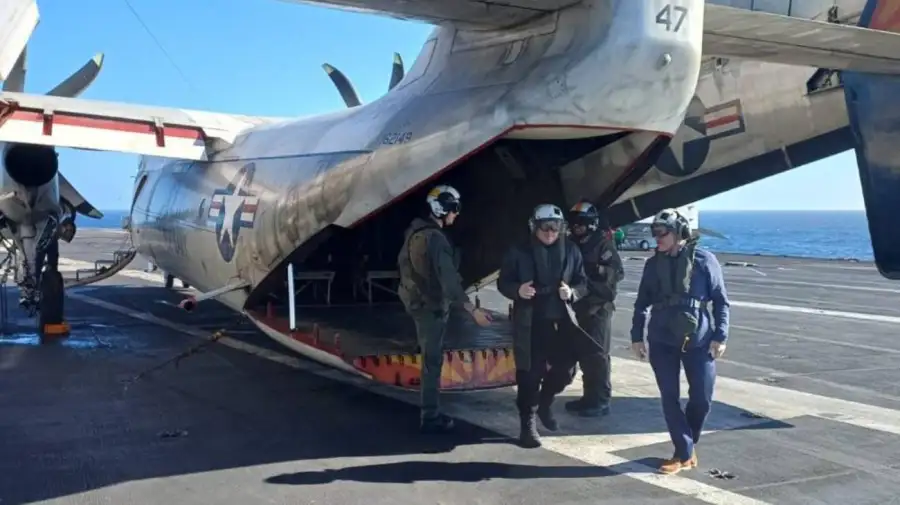 Javier Milei en el portaaviones estadounidense USS Nimitz 30042026