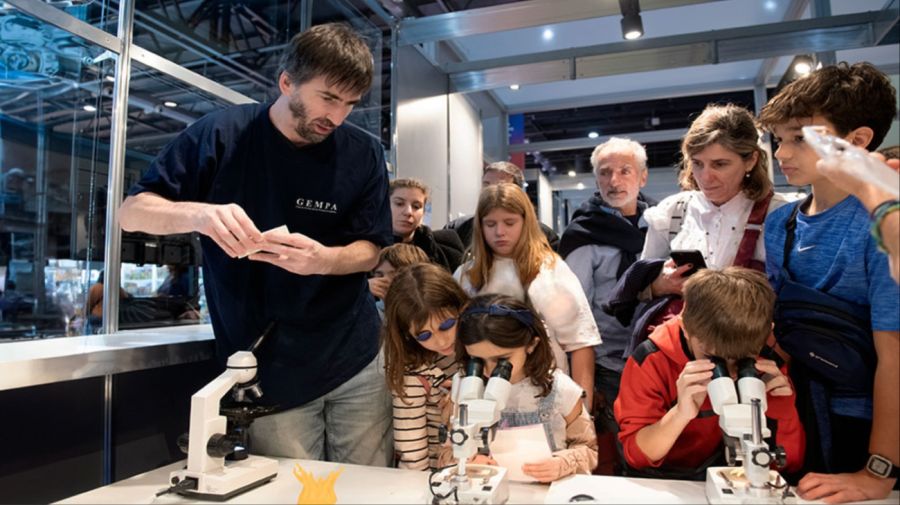 La tecnología y el pensamiento científico dominaron la agenda de la 50° Feria del Libro de Buenos Aires